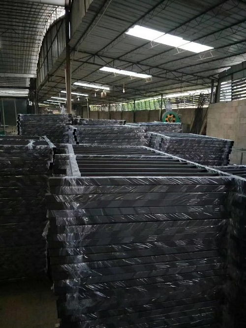 定制鋅鋼陽臺護欄 南寧華軒護欄廠的專業(yè)建筑解決方案